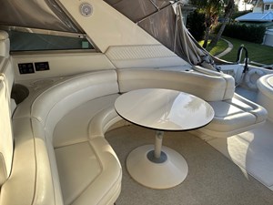 LUCHY 9 1995 SEA RAY 63 COCKPIT DINING