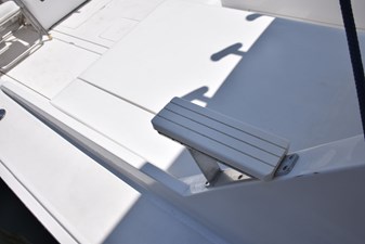 RAMPAGE 10 Custom side step in lieu of bridge ladder