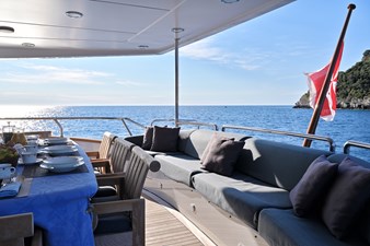 CLARITY 7 CLARITY aft deck seating