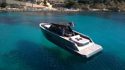 NEW 2025 Moon 45 SPORTS LINE  23 