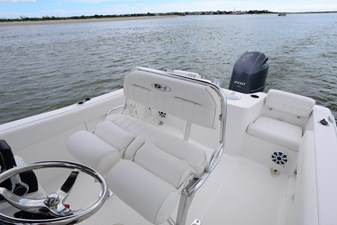 2017 Sea Hunt Triton 225 19 