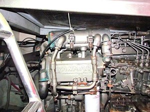 2002 Mainship 390 Trawler 18 19