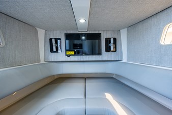 Dog House II  48 41_regulator_dog_house_ii_cabin_6