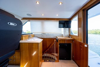 EAGLE'S NEST 55 _enclosed_flybridge_14