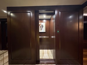 MISSING LINK 65 Elevator - Services all 4 Decks