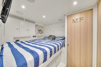 95 Raised Pilothouse 54 95' Azimut-23
