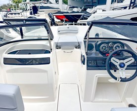 Bayliner VR4  23 