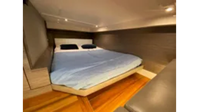 2021 Tiara Yachts 43 LE 27 