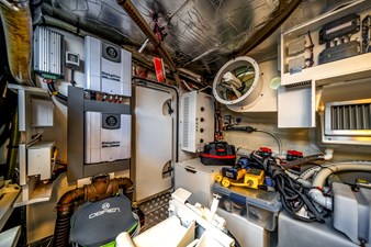 Wholesail II 66 Engine Room