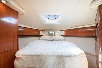 Sea Ray 420 Sundancer 26 