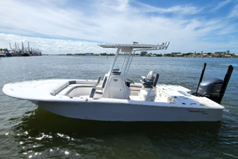 2019 Tidewater 2500 Carolina Bay 42 43