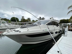 Sea Ray 400 Sundancer 3 WhatsApp Image 2025-02-26 at 2.02.27 PM