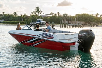 Bayliner VR4  4 