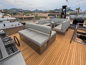 HONEY BADGER 12 SkyBridge