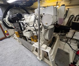 64 ft 1999 Mikelson Long-Range Luxury Sportfisher, Swells 29 