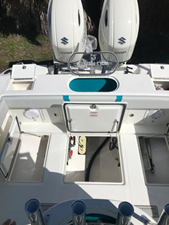 2021 Sea-Lion Center Console 37 38