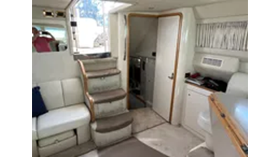  1997 Sea Ray 420 Aft Cabin 26 