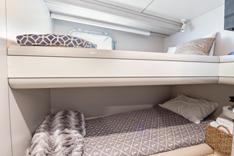 Highline 59 61_1989 102ft Oceanfast Motor Yacht HIGHLINE