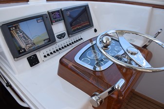 CAZADORA 15 Teak Helm Pod, Gauge Panel  