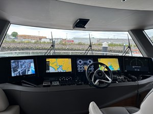 Princess X80 (X80034) 17 Helm