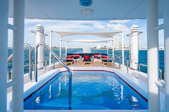 High Occupancy 48 164 OCEANFAST 1989 UPPER DECK JACUZZI VEIW