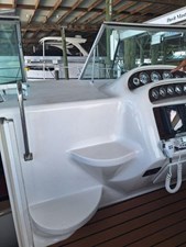 2001 Monterey 282 Cruiser 17 18