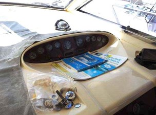 1998 Viking 46 Sports Cruiser 17 18