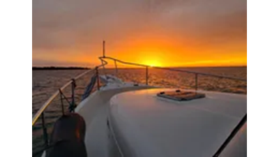 2009 Mainship 34 Trawler 77 