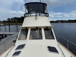 STARLITE 10 Foredeck Looking Aft