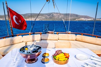 23 M Deluxe Gulet 9 