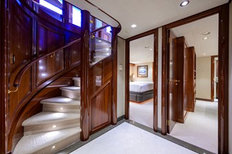 SARABETH 23 Foyer