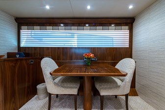 OBSESSION 22 Master Breakfast Nook 
