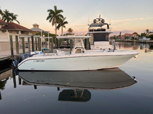 2015 Century 3200 Center Console 0 1