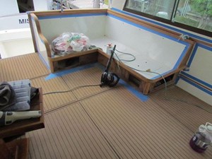 1982 Hatteras LRC Long Range Cruiser 12 13