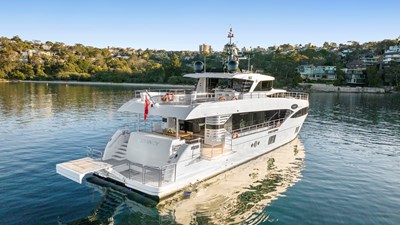 M/Y LEGACY 24 