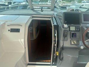 2007 Tiara Yachts 4300 Sovran 29 