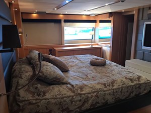 Melissa 37 115-2011-Sunseeker-34-Metre-Yacht-31