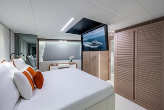 FD75-709 / NOW AVAILABLE 17 17_FD75 Hull 09_master stateroom-R