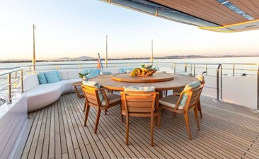 BEAUTE 19 Majesty Yacht 120 (BEAUTY)