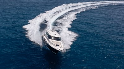 Lorax 17 2024 Tiara Yachts 48 LE