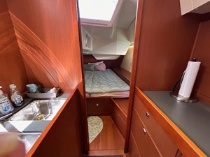 LAGUNA D 18 gallet to aft cabin port