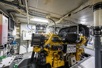 THANKS BUDS 63 Starboard Engine  