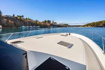 BLUE SKY *Name Reserved 48 Foredeck