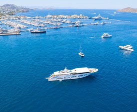  42 M STEEL  MOTOR YACHT 13 