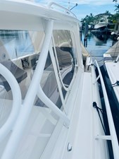 - 16 17_2008 39ft Intrepid 390 Sport Yacht