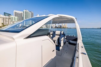 42 AURORIS 17 9181220_20240104072104422_1_XLARGE