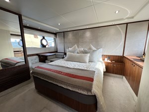 SUNSEEKER PREDATOR 57 3 Master Stateroom