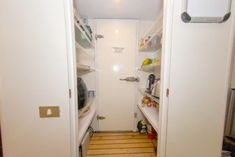 High Occupancy 168 164 OCEANFAST 1989 PANTRY