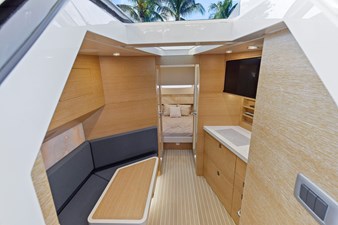 - 22 23_2020 53' Scout 530 LXF