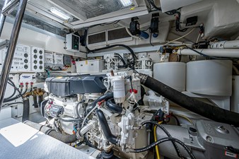 2017 Cruisers Yachts 60 Cantius 75 